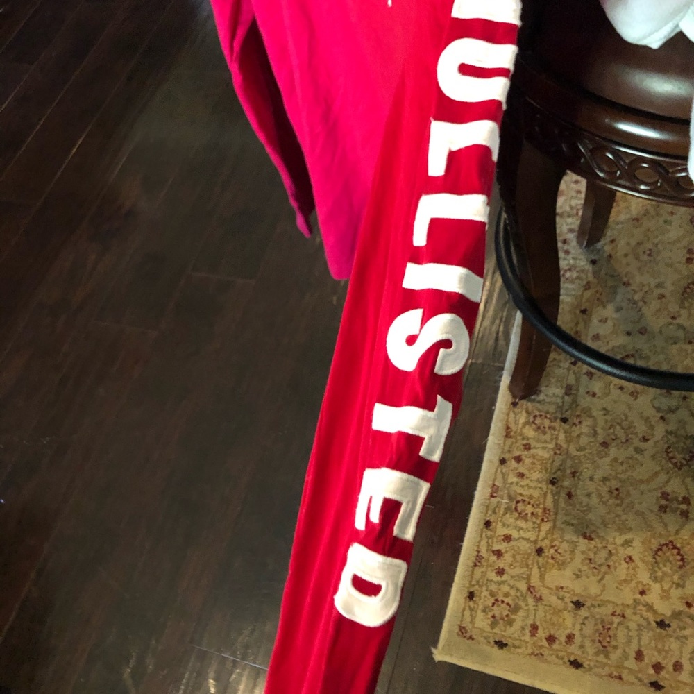 Men’s Hollister long sleeve shirt